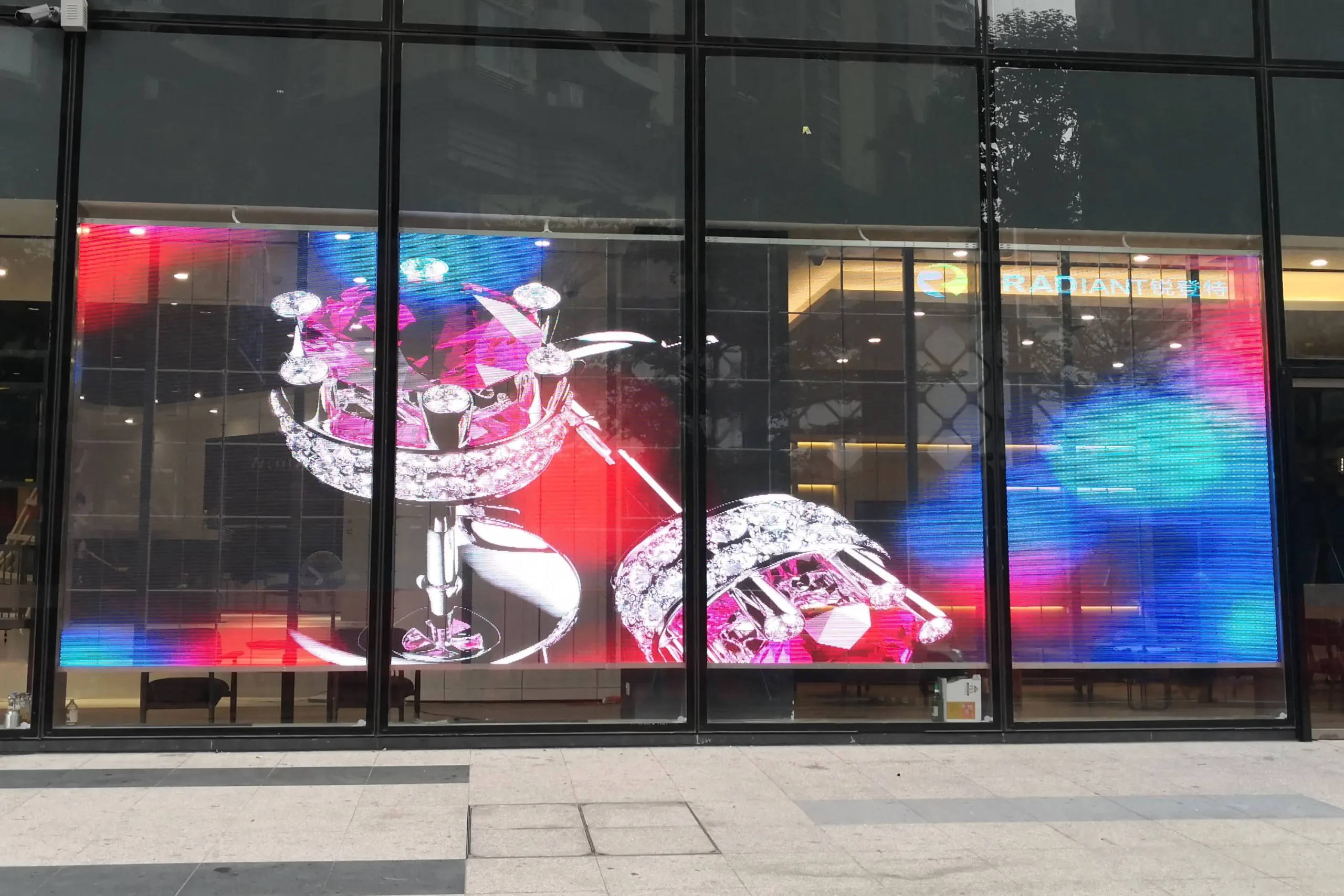 P2.9 Transparent LED Display for Luxury goods and Jewelry shop